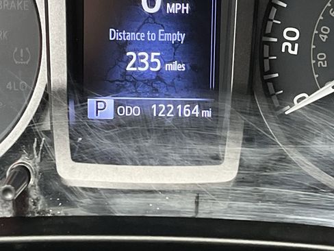 Used 2019 Toyota Tacoma TRD Sport image 13