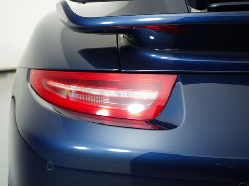 Used 2016 Porsche 911 Turbo S image 16