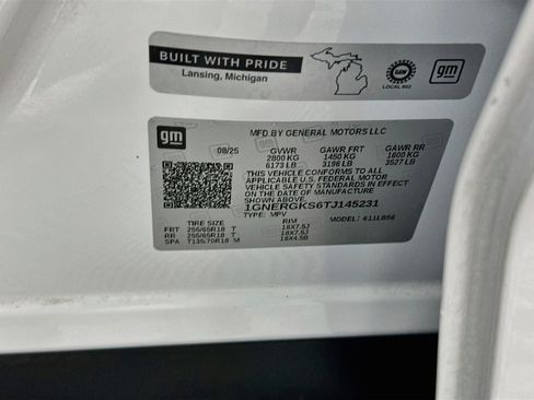 Used 2026 Chevrolet Traverse LT FWD image 12