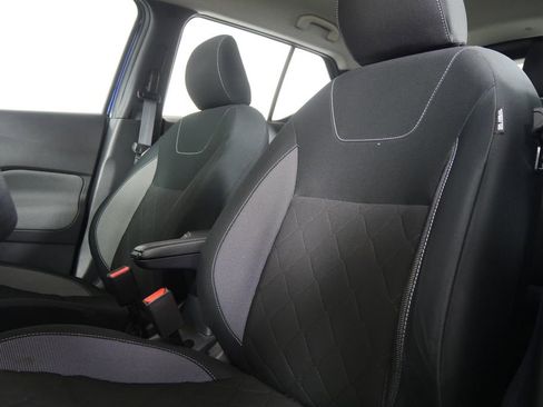 Used 2020 Nissan Kicks SV image 7