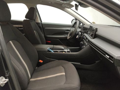 Used 2025 Hyundai Sonata SEL FWD image 21