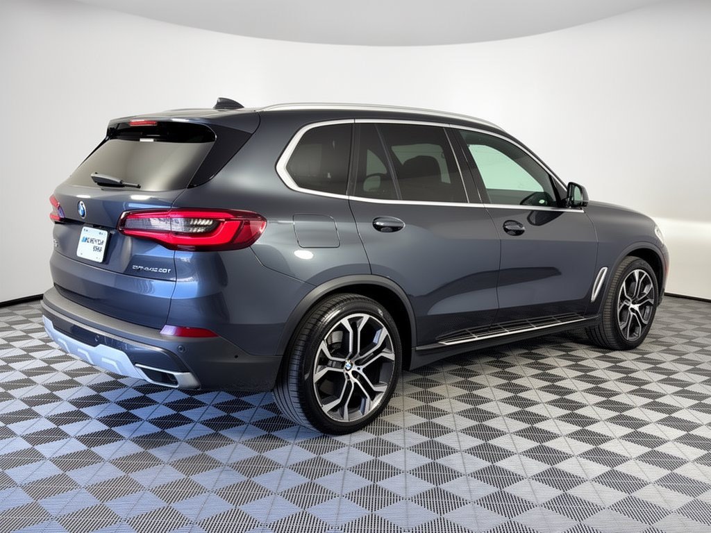 Used 2022 BMW X5 sDrive40i w/ Executive Package RWD image 9