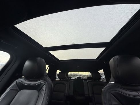 Used 2024 Lincoln Navigator Reserve image 19