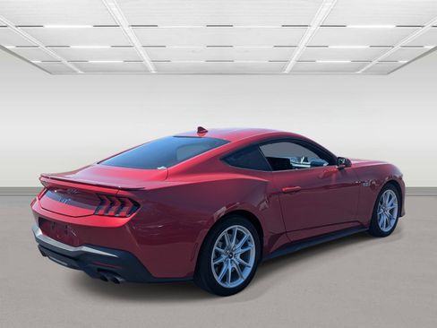 Used 2024 Ford Mustang GT Premium image 5