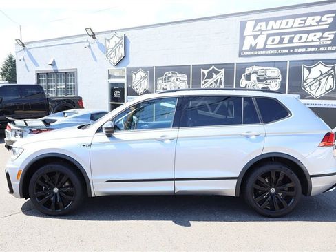 Used 2021 Volkswagen Tiguan SE R-Line AWD/4WD image 2