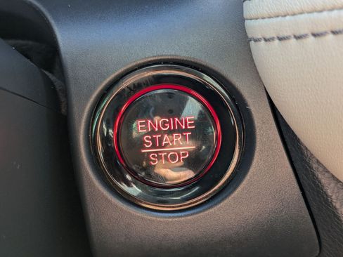 Used 2024 Honda HR-V EX-L image 23