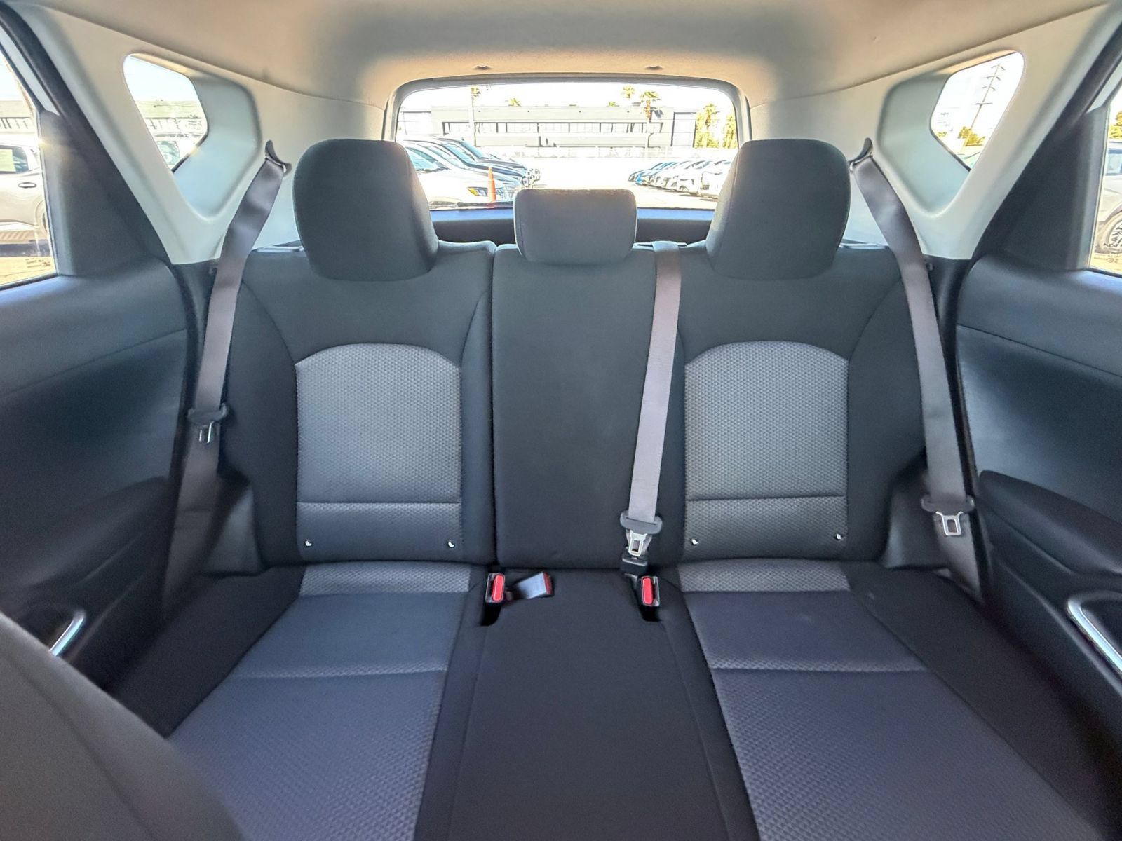 Used 2025 Kia Soul LX w/ LX Technology Package FWD image 35