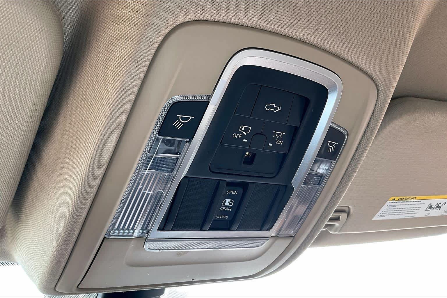 Used 2019 RAM 1500 Laramie AWD/4WD image 28