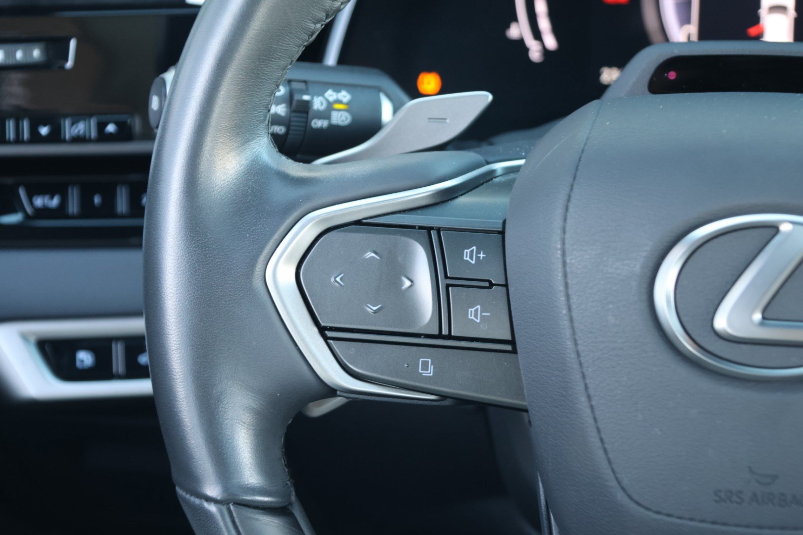 Used 2024 Lexus RX 350 Premium Plus w/ Convenience Package FWD image 30