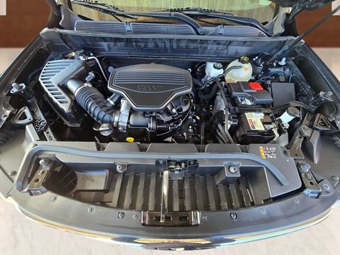 Used 2020 GMC Acadia SLT w/ Premium Package image 32