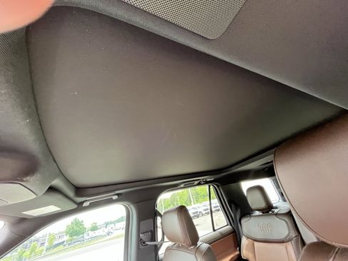 Used 2025 Ford Expedition King Ranch AWD/4WD image 29