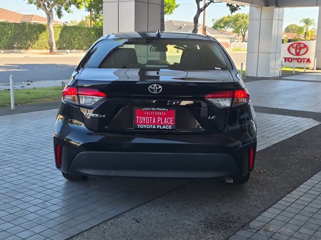 Used 2025 Toyota Corolla LE FWD image 9