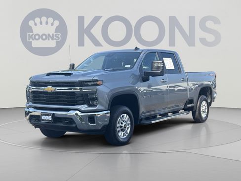 Used 2026 Chevrolet Silverado 2500 LT AWD/4WD image 1