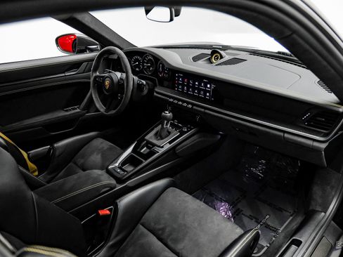 Used 2022 Porsche 911 GT3 image 47