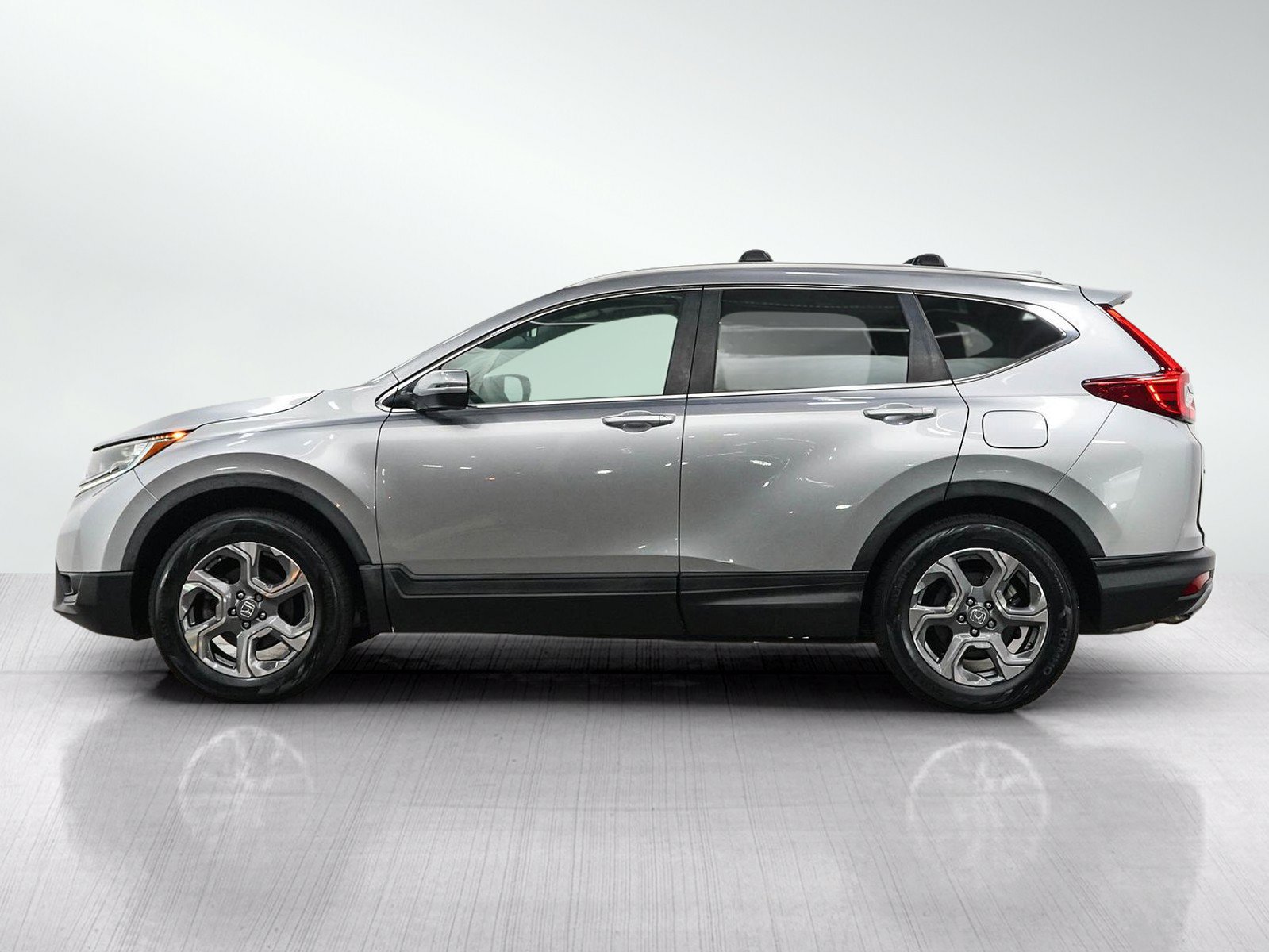 Used 2017 Honda CR-V EX image 2
