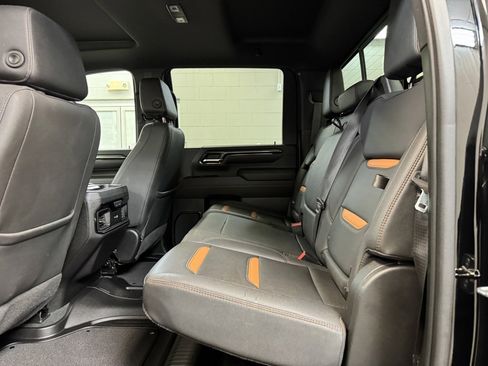 Used 2024 GMC Sierra 2500 AT4 w/ AT4 Premium Plus Package image 17