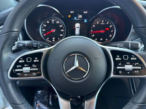 Used 2022 Mercedes-Benz GLC 300 image 22