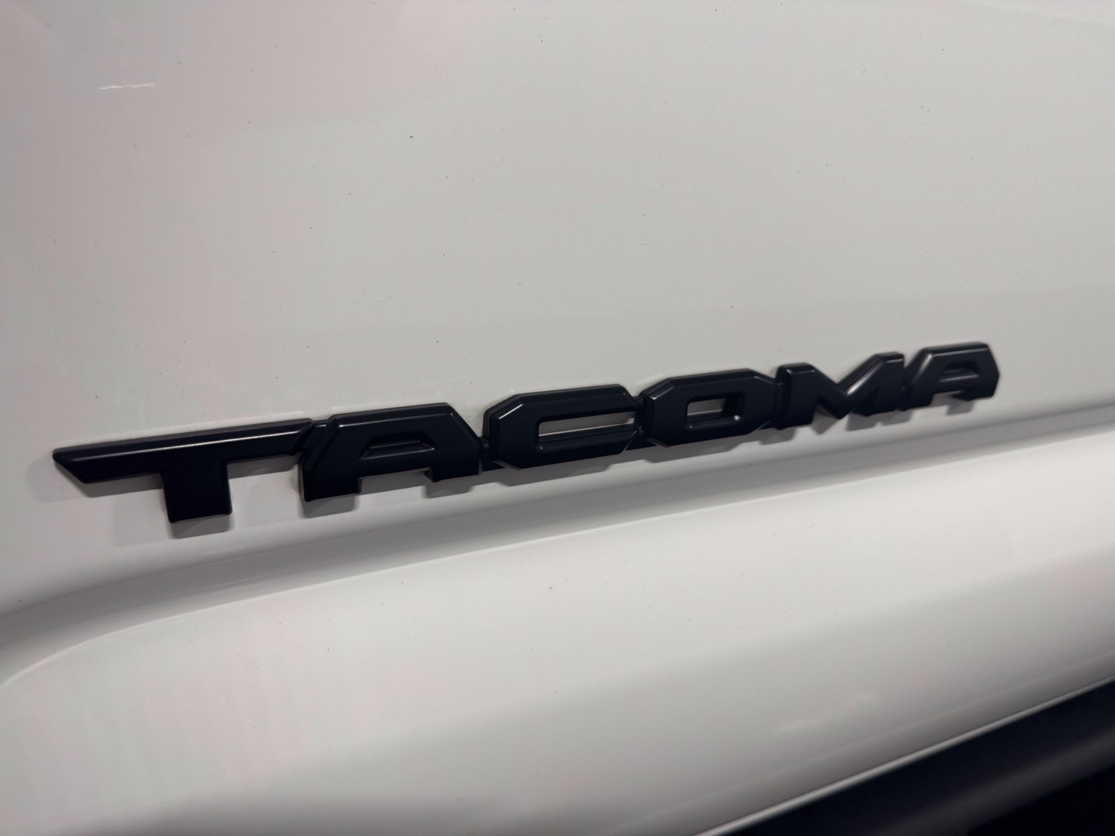 Used 2021 Toyota Tacoma TRD Off-Road w/ Blackout Package (TMS) AWD/4WD image 41