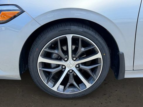Used 2022 Honda Civic Touring image 27