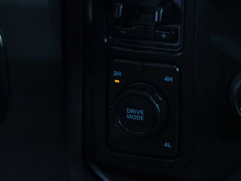 Used 2023 Ford F350 XLT image 21