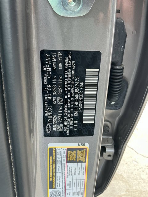 Used 2024 Hyundai Elantra SE FWD image 34