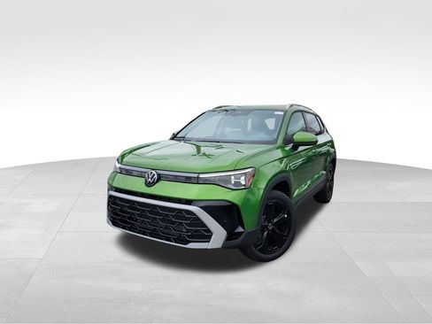 New 2026 Volkswagen Taos SEL AWD/4WD image 3