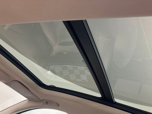 Used 2021 Buick Envision Avenir w/ Technology Package II image 15