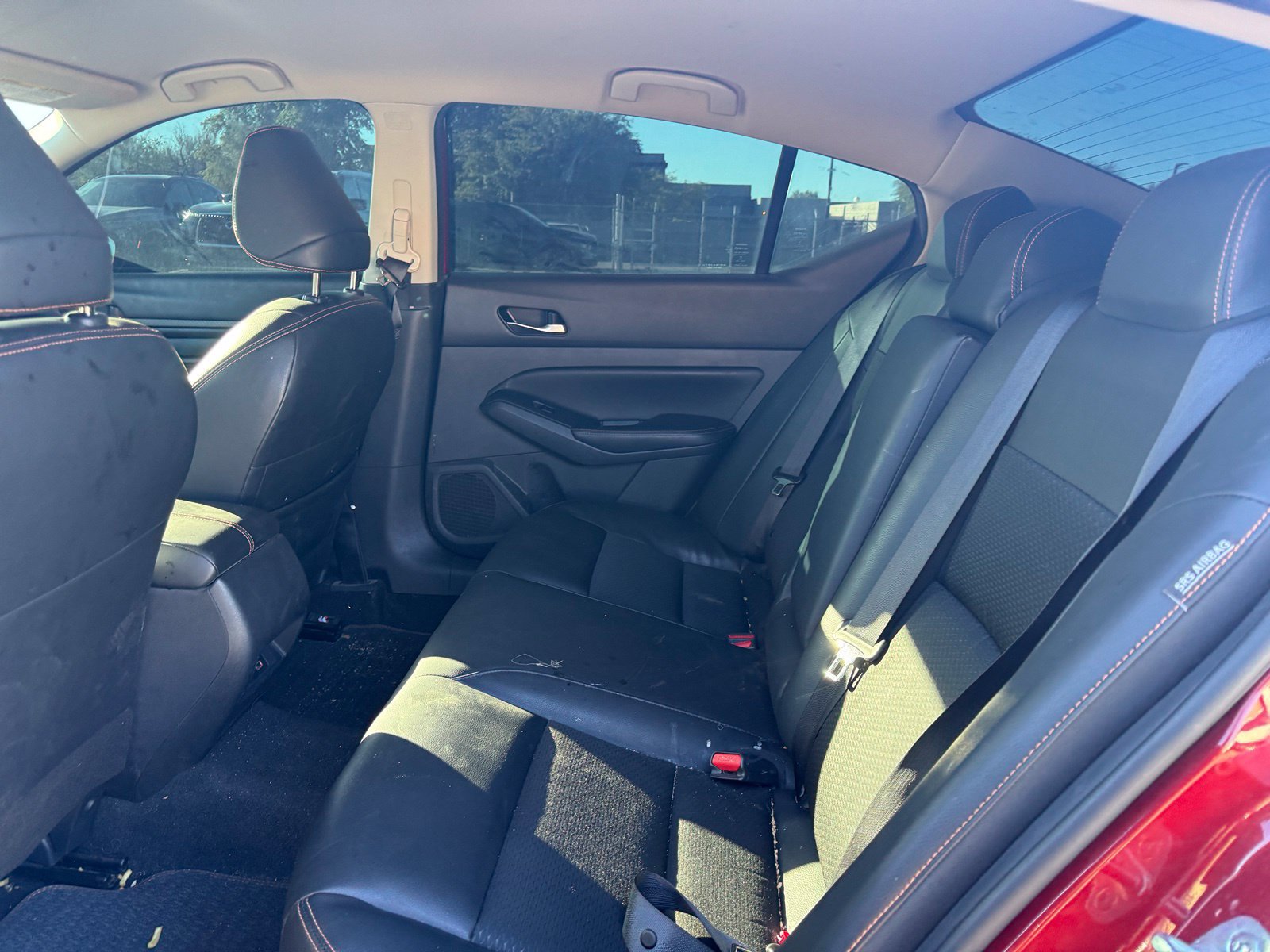Used 2022 Nissan Altima 2.5 SR FWD image 10