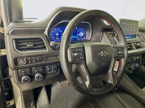 Used 2023 Chevrolet Suburban RST w/ Luxury Package image 11