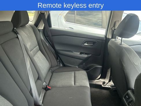 Used 2025 Nissan Rogue SV FWD image 5