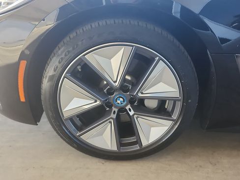 Used 2023 BMW i4 eDrive40 w/ Premium Package RWD image 7