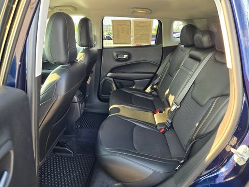 Used 2019 Jeep Compass Latitude w/ Cold Weather Group AWD/4WD image 27