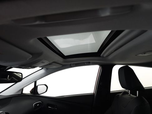 Used 2021 Toyota Prius Limited w/ Premium Convenience Package image 5