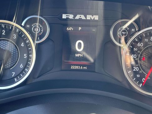 Used 2024 RAM 2500 Big Horn w/ Bed Utility Group image 12