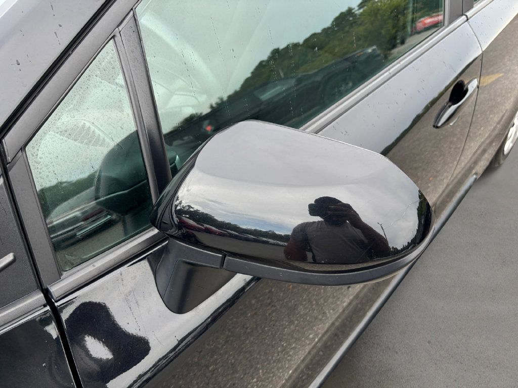 Used 2024 Toyota Corolla LE FWD image 11