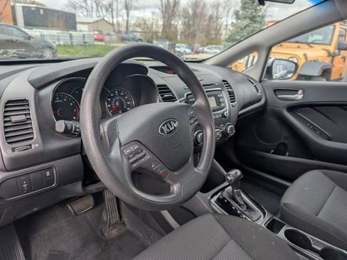 Used 2018 Kia Forte LX image 8