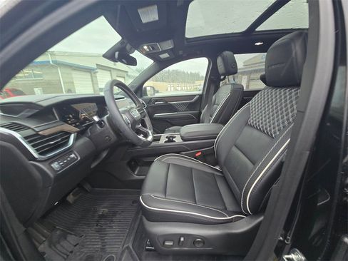 Used 2025 GMC Acadia Denali w/ LPO, Floor Liner Package image 17