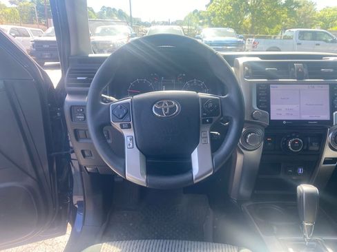 Used 2022 Toyota 4Runner SR5 image 14