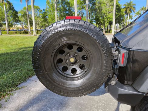 Used 2014 Jeep Wrangler Unlimited Rubicon w/ Connectivity Group AWD/4WD image 48