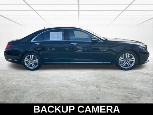 Used 2017 Mercedes-Benz S 550 Sedan image 4