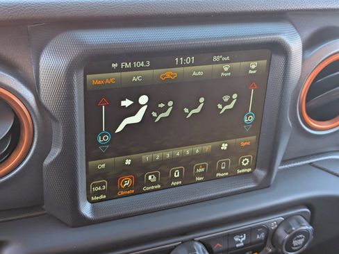 Used 2021 Jeep Gladiator Mojave image 27