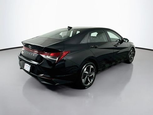 Used 2023 Hyundai Elantra SEL w/ Convenience Package FWD image 8