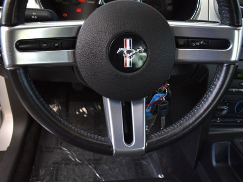 Used 2006 Ford Mustang GT Premium image 17