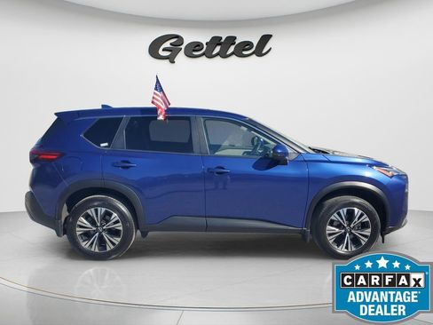 Used 2022 Nissan Rogue SV image 3
