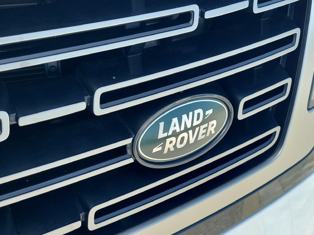Used 2025 Land Rover Range Rover Long Wheelbase SE AWD/4WD image 10