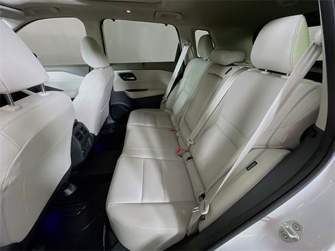 Used 2025 Nissan Rogue SL w/ Tech Package image 26