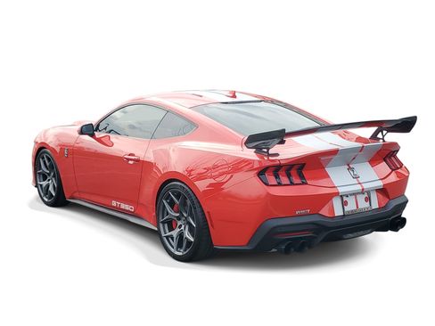 Used 2025 Ford Mustang GT Premium w/ GT Performance Package image 4