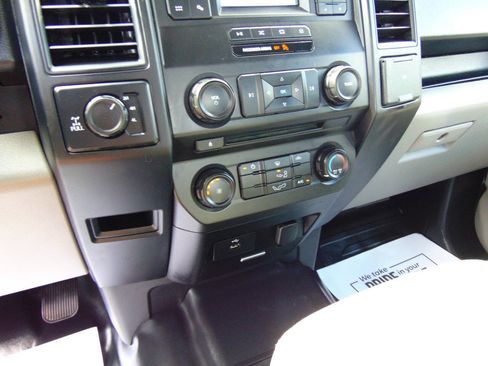 Used 2018 Ford F150 XL w/ Equipment Group 101A Mid AWD/4WD image 23