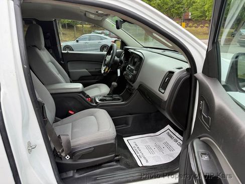 Used 2019 Chevrolet Colorado W/T RWD image 12