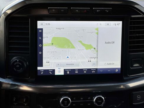 Used 2022 Ford F150 Lariat w/ Max Trailer Tow Package image 11